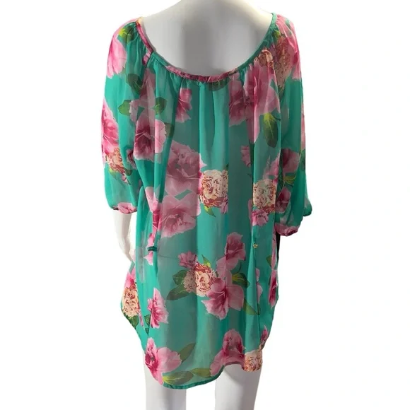 Wishful Park - Womens Lightweight Oversized Floral Blouse - Picture 7 of 9